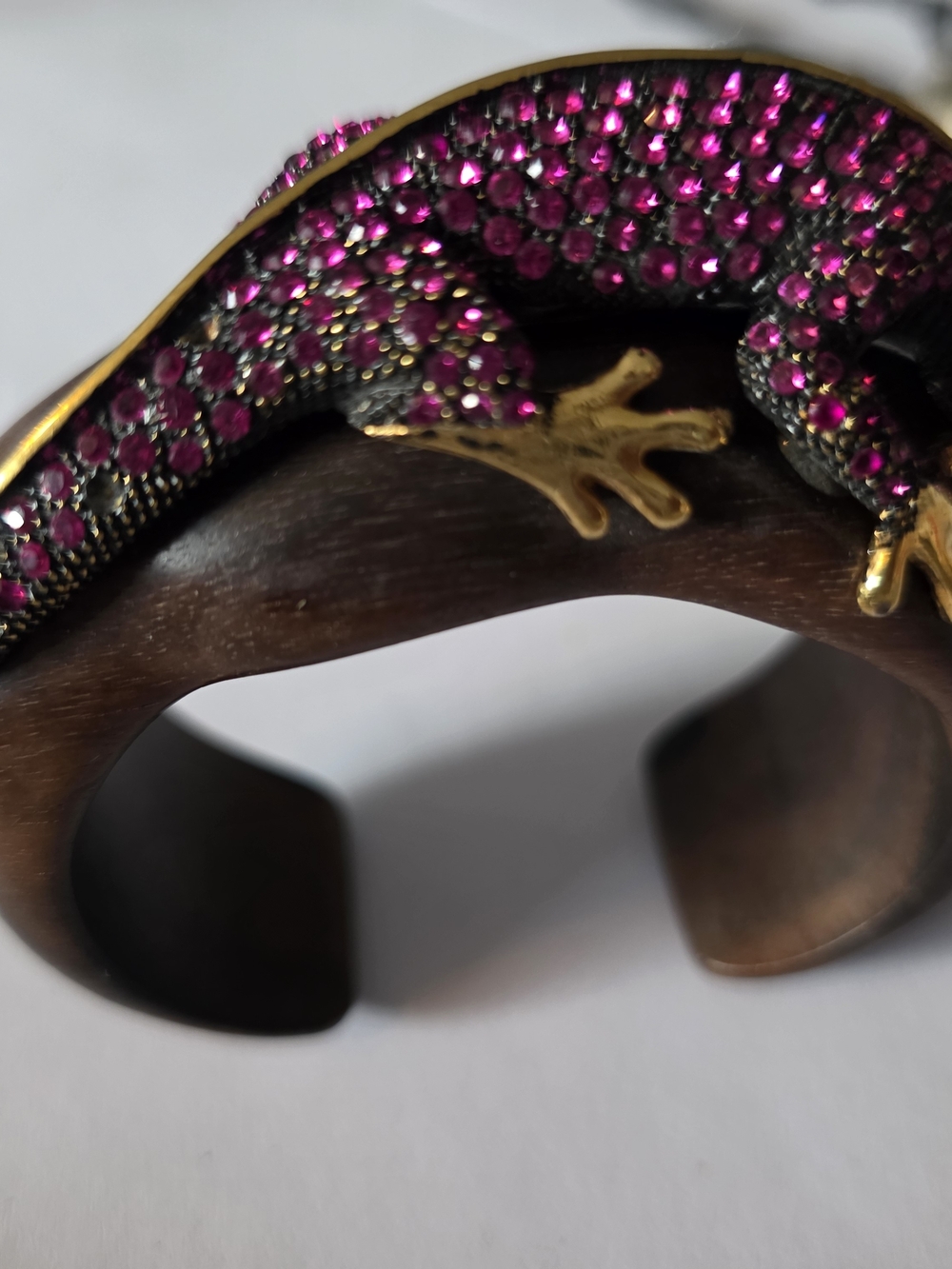 Roberto Cavalli - Gold-Tone Pink Crystal Gecko Cuff Bracelet - Picture 8 of 15